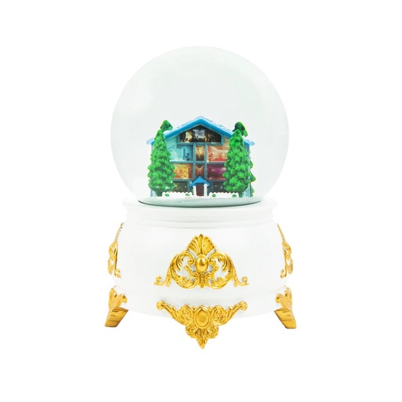 NEW Taylor Swift Lover House Snow Globe - Picture 10 of 12